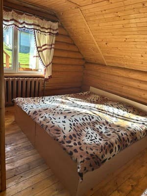 Стандарт тримісний Петрос